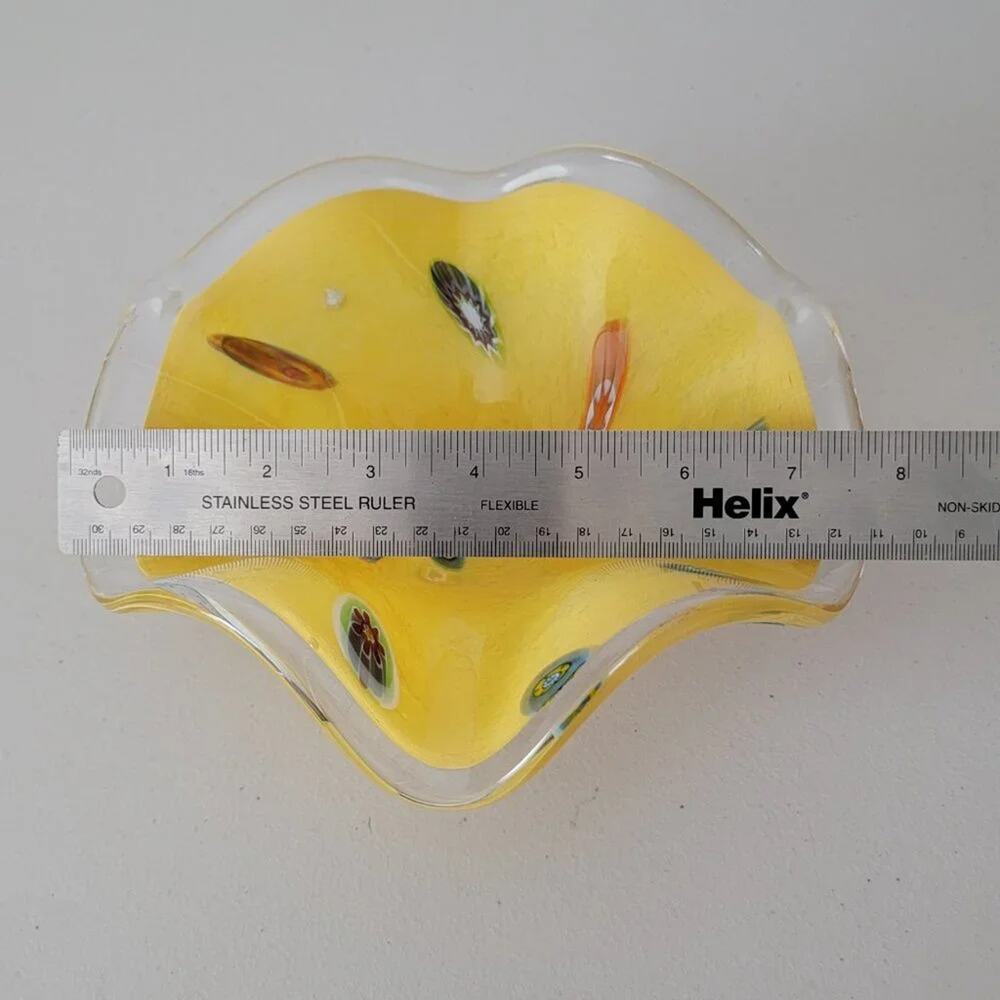 Vintage Style Yellow Art Glass Bowl Ruffled Edge Organic Centerpiece Decor - Picture 8 of 11